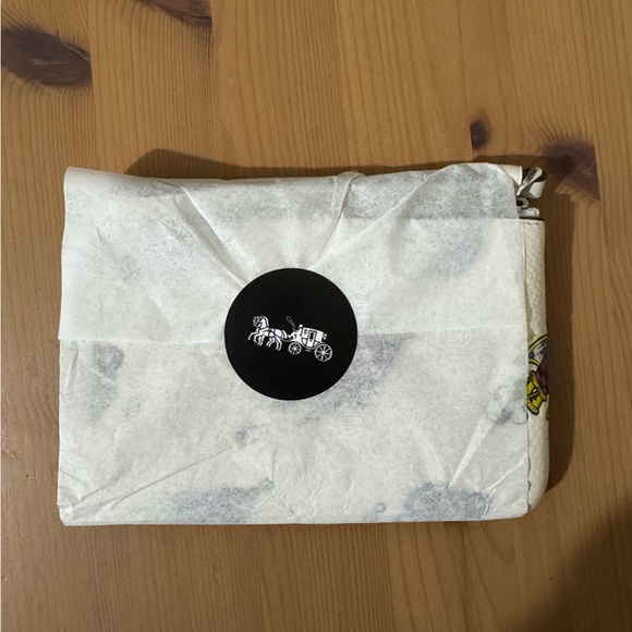 Coach Cosmic Coach Corner Zip Wristlet With Rocket Print - Picture 4 of 9